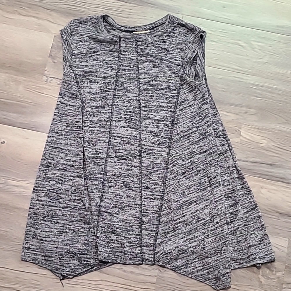 Gray and black tunic